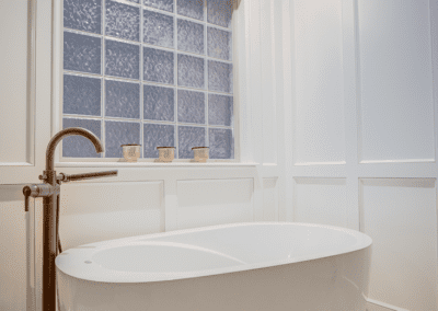 Master Bathtub oaks development home